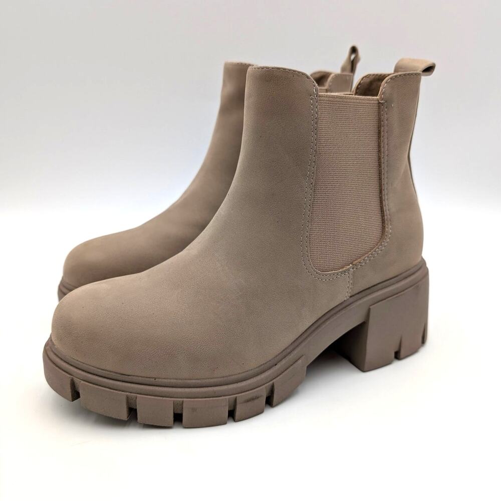 MIA Ivy Lug Sole Chelsea Ankle Boots Women's Stone Brus Size US8M EU38.5